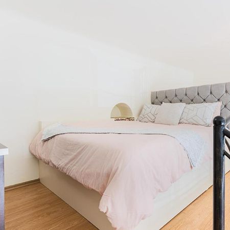 Hera Apartment - Old Town Брашов Екстериор снимка